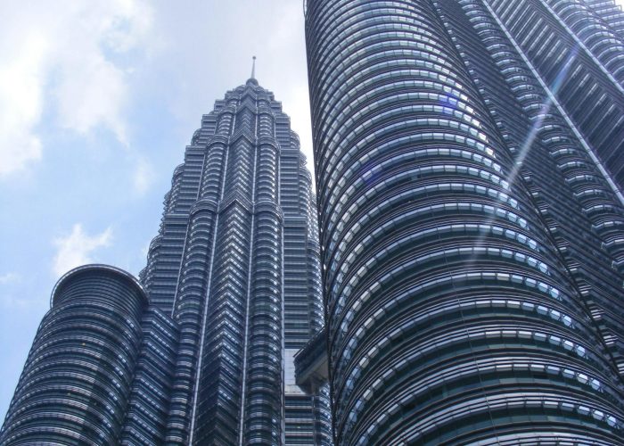 petronas-towers-skyscraper-kuala-lumpur-petronas-twin-towers-51944-51944-scaled
